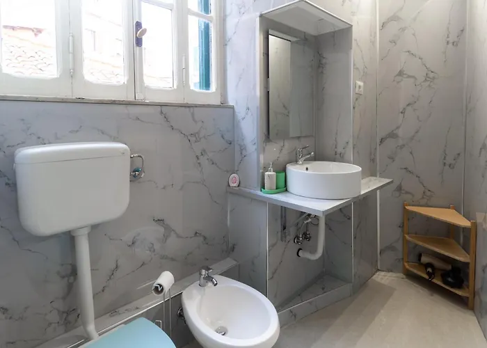 Trastevere Four Seasons Tiber View Apartment Rome