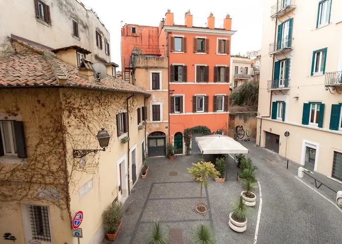 Trastevere Four Seasons Tiber View Apartment *