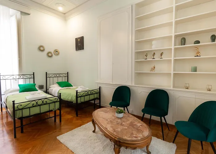 Trastevere Four Seasons Tiber View