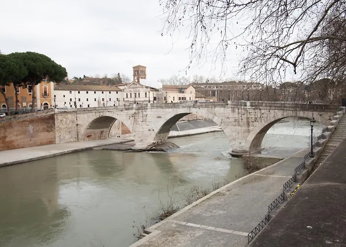Trastevere Four Seasons Tiber View Rome